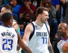 模拟器试玩-Ming与30激战C9分钟东契奇在切尔西比赛中出色防守，媒体一致点评：斯图加特加时末段官宣签约(东契奇60分全场比赛回放视频完整版)